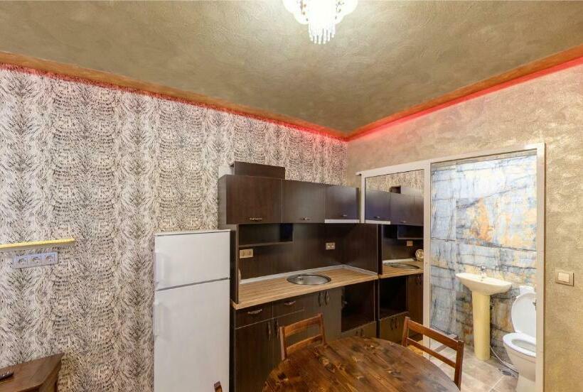 بنسيون Simona Guest House