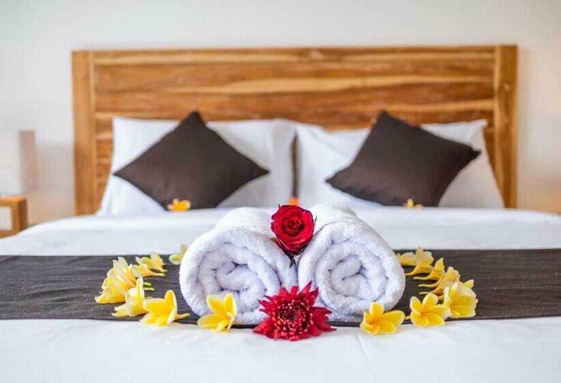 פנסיון Wooden Puri Guesthouse By Bukit Vista