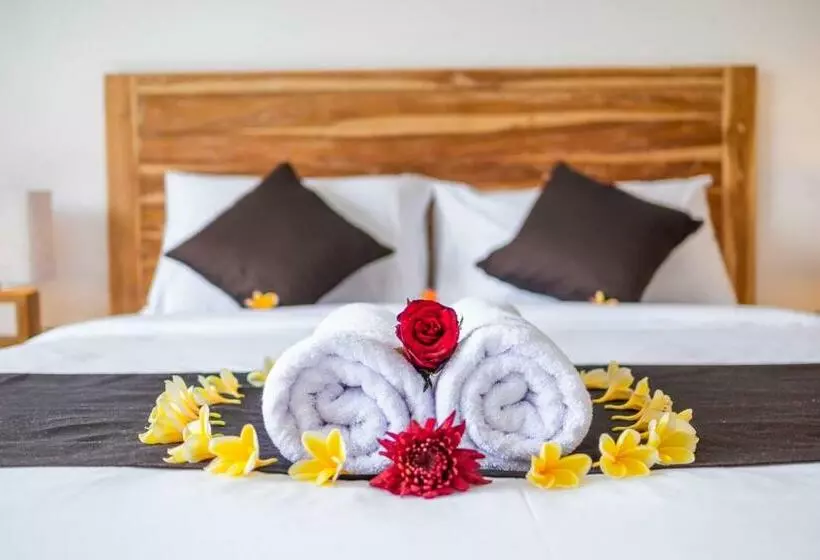 Majatalo Wooden Puri Guesthouse By Bukit Vista