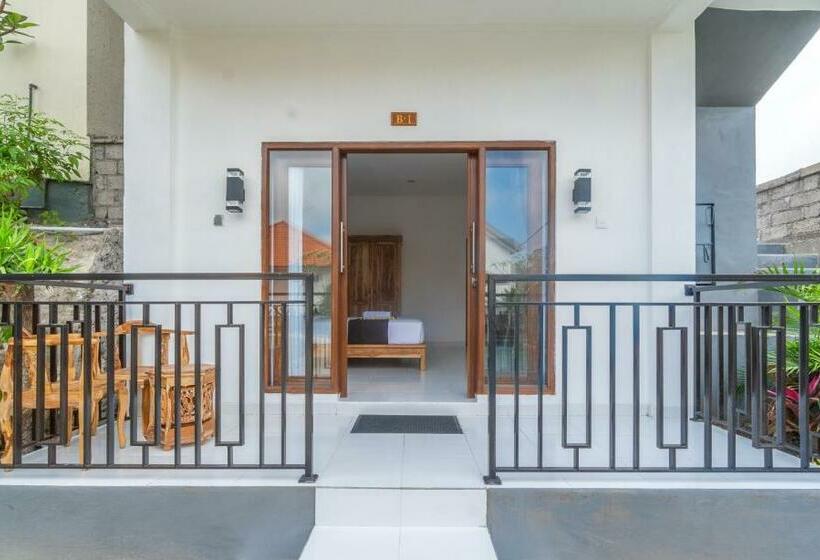 פנסיון Wooden Puri Guesthouse By Bukit Vista