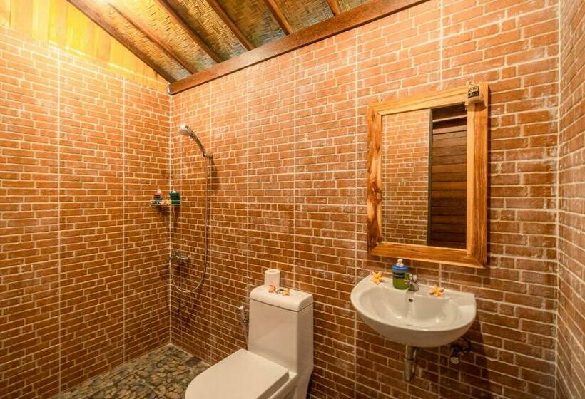 פנסיון Wooden Puri Guesthouse By Bukit Vista