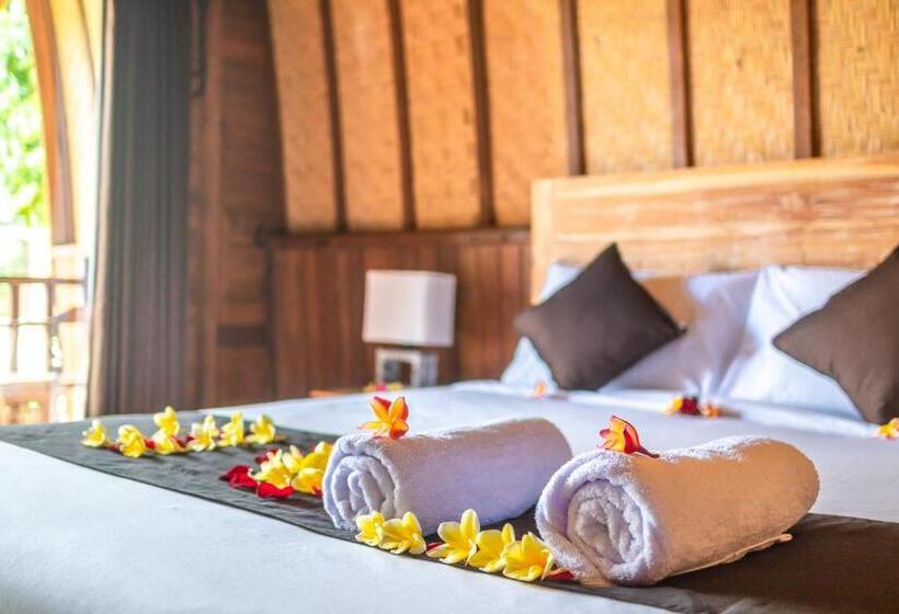 פנסיון Wooden Puri Guesthouse By Bukit Vista