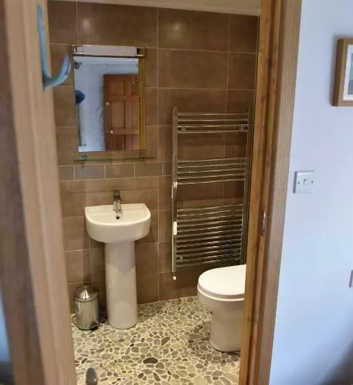 تختخواب و صبحانه Delfryn Guest Suite