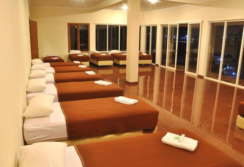 فندق Blessing Hills Family Resort &