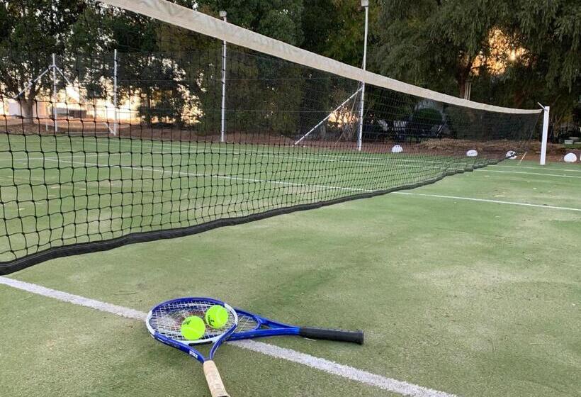 민박 Evanston Station