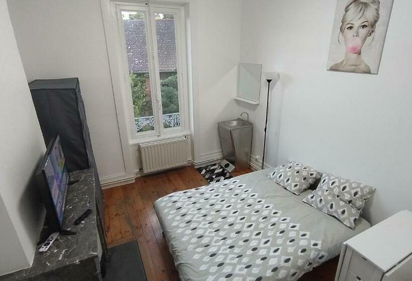 צימר La Batisse De Saint Chamond