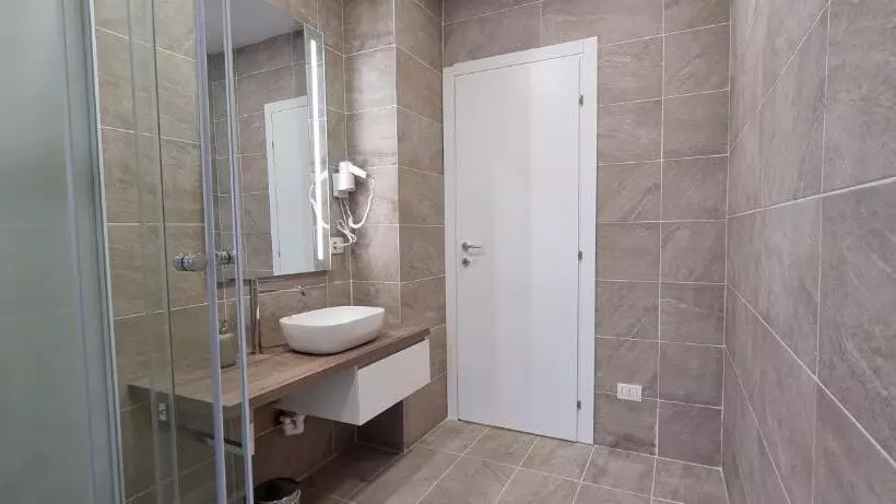 Aamiaismajoitus (B&B) San Donato Policlinico Bbking