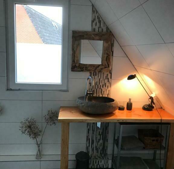 ベッドアンドブレックファースト T’ Hogeland Ainrom