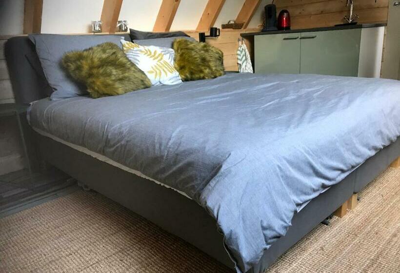 ベッドアンドブレックファースト T’ Hogeland Ainrom