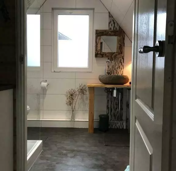 ベッドアンドブレックファースト T’ Hogeland Ainrom