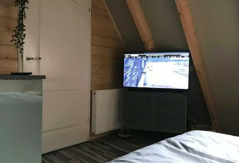 ベッドアンドブレックファースト T’ Hogeland Ainrom