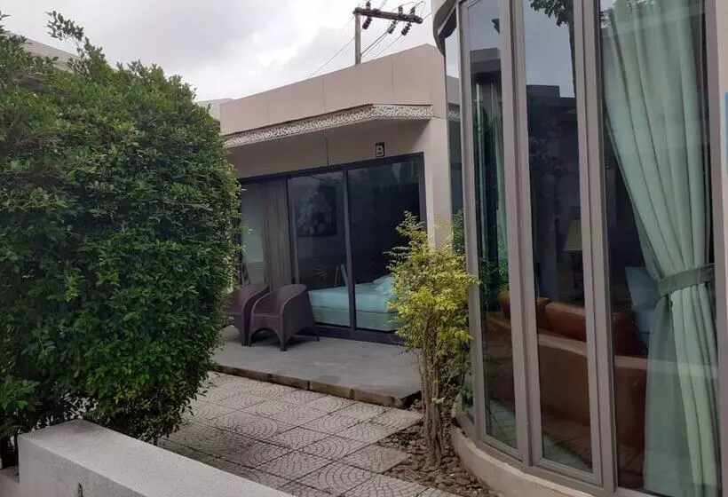 Hotelli Areeca Mahogany Zone