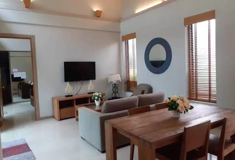 Hotelli Areeca Mahogany Zone