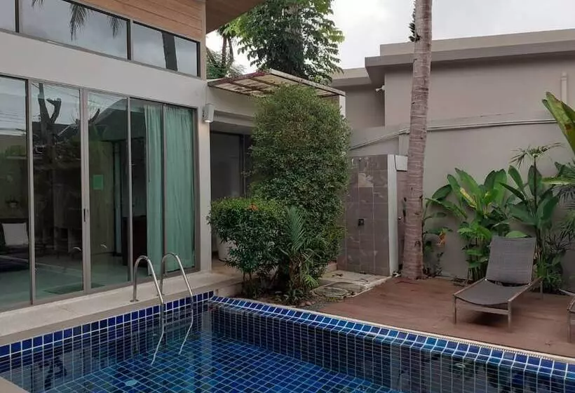 Hotelli Areeca Mahogany Zone