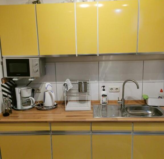 ペンション Zimmervermietung Lannik