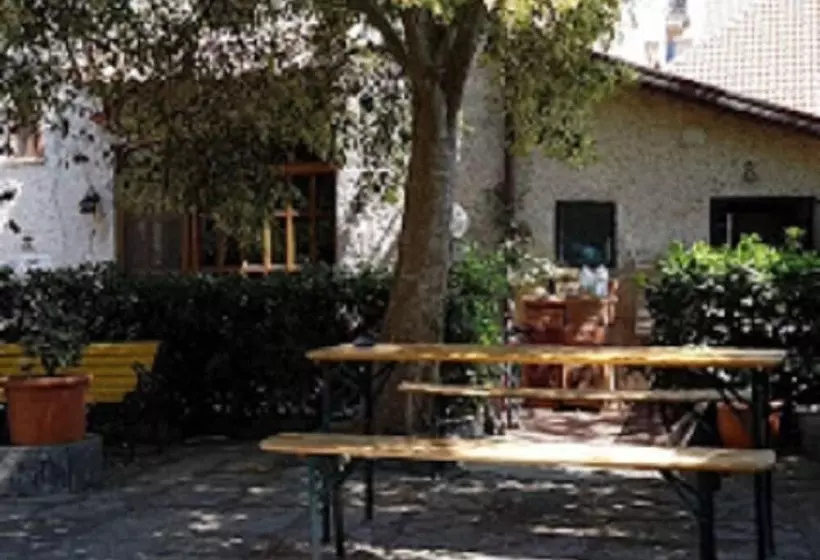 Retkeilymaja B&b Beata Solitudo