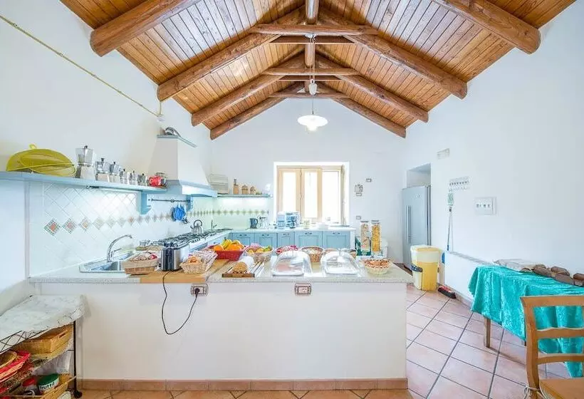 Retkeilymaja B&b Beata Solitudo