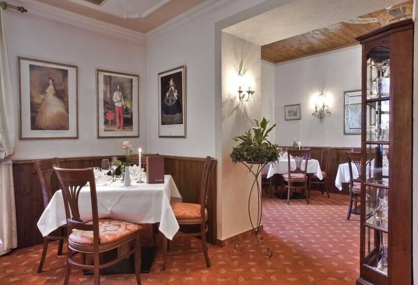 בית מלון כפרי Alpenresidenz Adler