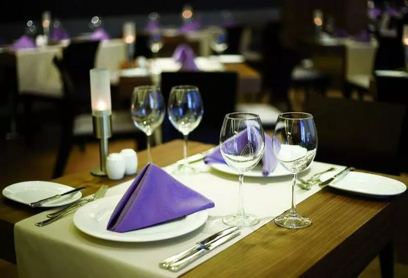 酒店 Crowne Plaza Istanbul Harbiye, An Ihg