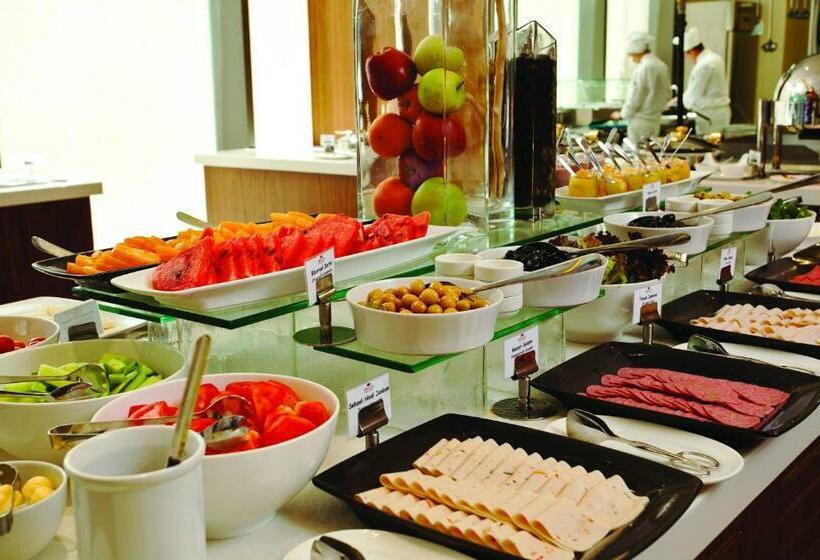فندق Crowne Plaza Istanbul Harbiye, An Ihg