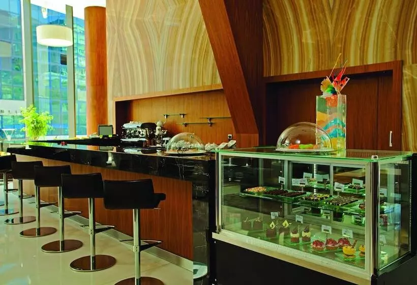 酒店 Crowne Plaza Istanbul Harbiye, An Ihg