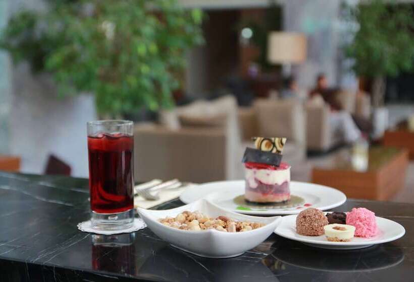 فندق Crowne Plaza Istanbul Harbiye, An Ihg