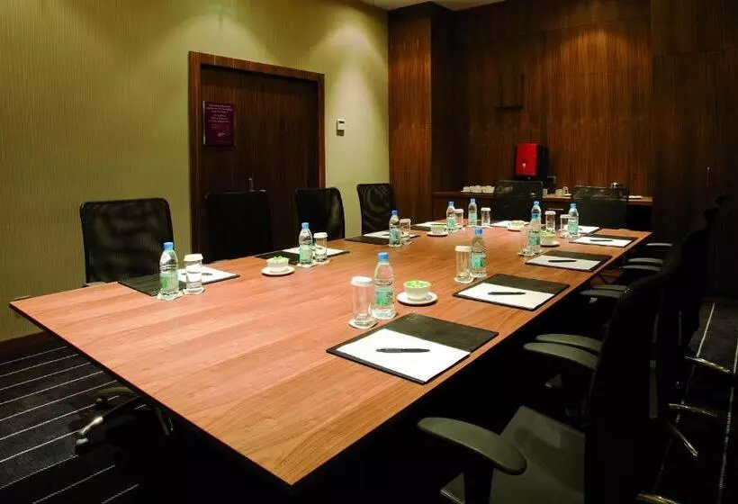 酒店 Crowne Plaza Istanbul Harbiye, An Ihg