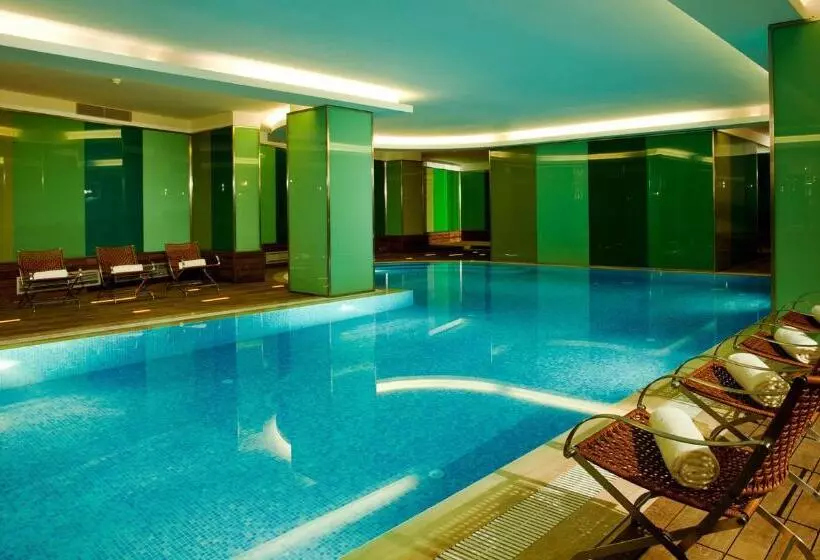 酒店 Crowne Plaza Istanbul Harbiye, An Ihg