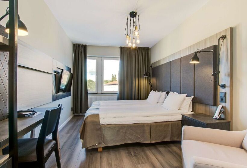 First Hotel Brommaplan