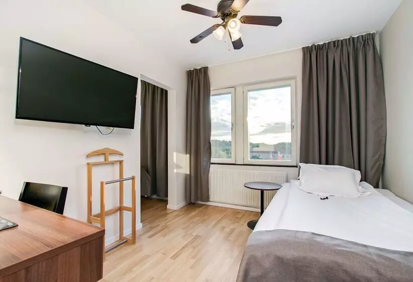 First Hotel Brommaplan