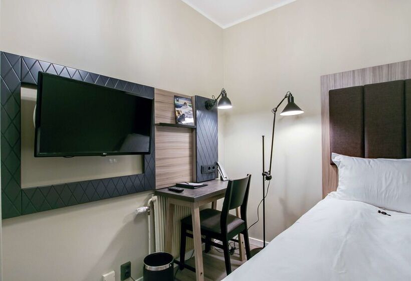 First Hotel Brommaplan