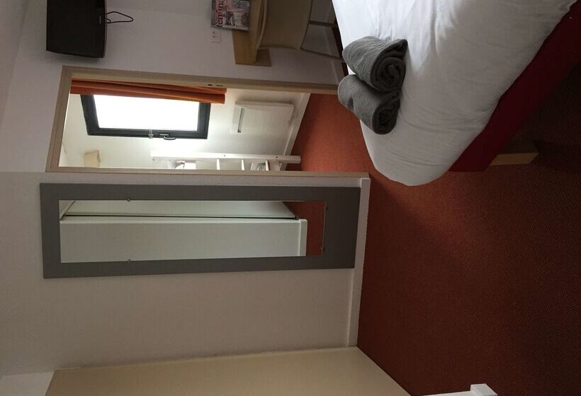 ホテル Kyriad Direct La Rochelle Aytré