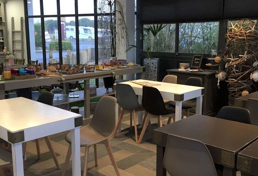 ホテル Kyriad Direct La Rochelle Aytré