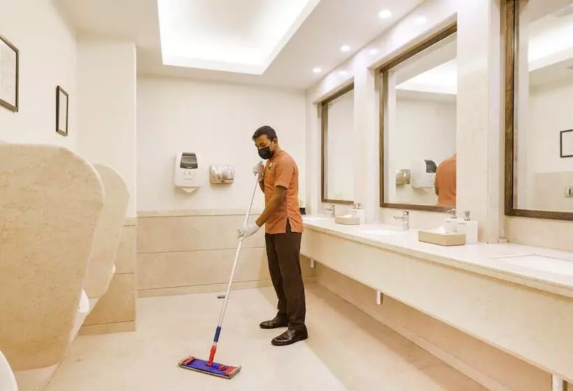 酒店 Lemon Tree Premier Ulsoor Lake  Bengaluru