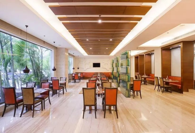 酒店 Lemon Tree Premier Ulsoor Lake  Bengaluru