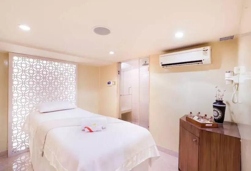 酒店 Lemon Tree Premier Ulsoor Lake  Bengaluru