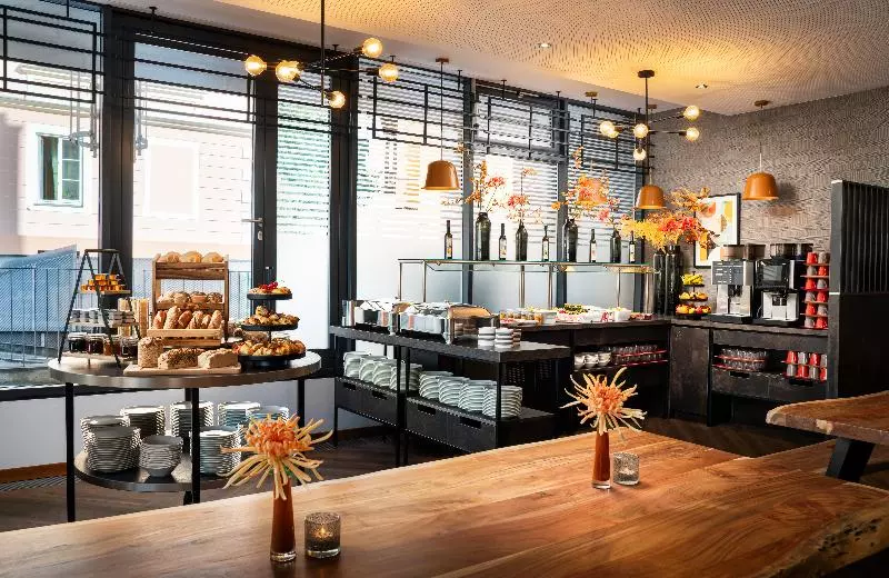 Leonardo Hotel Salzburg City Center