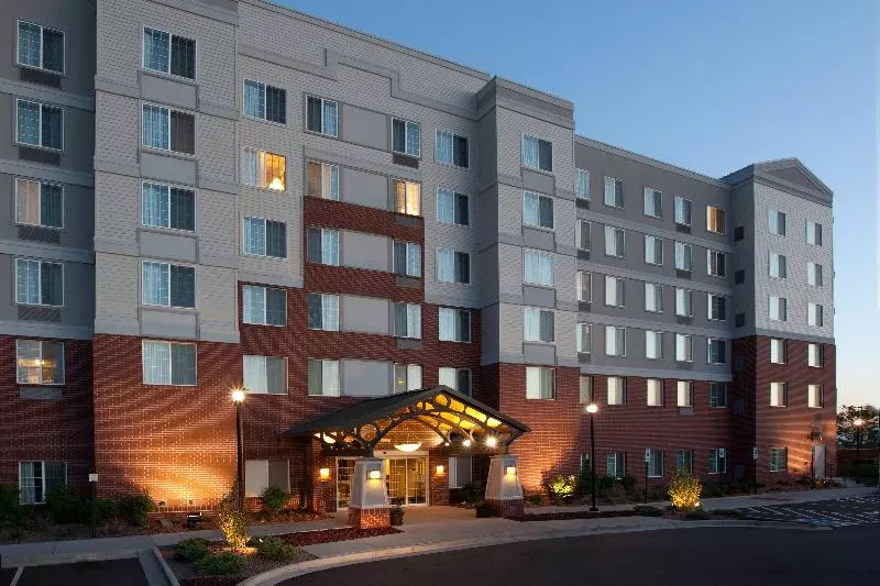 호텔 Staybridge Suites Denver International Airport, An Ihg
