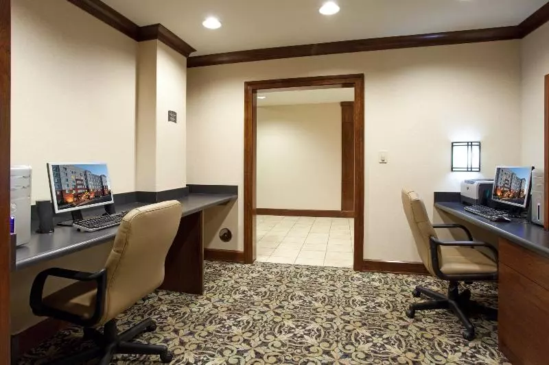 호텔 Staybridge Suites Denver International Airport, An Ihg