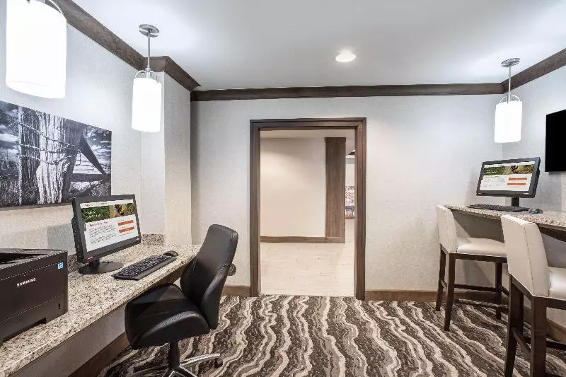 호텔 Staybridge Suites Denver International Airport, An Ihg