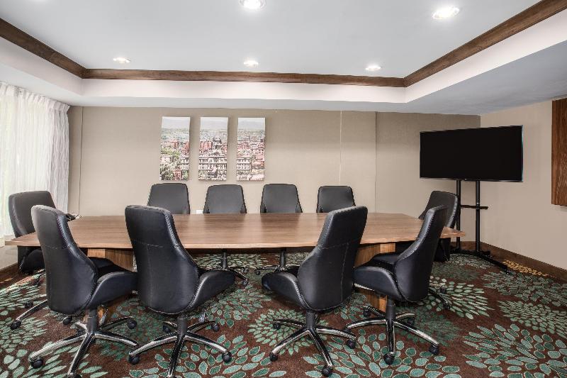 هتل Staybridge Suites Denver International Airport, An Ihg