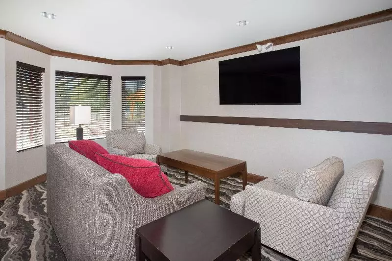 호텔 Staybridge Suites Denver International Airport, An Ihg