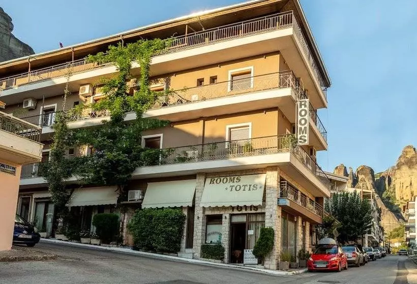 هتل Toti Boutique Rooms