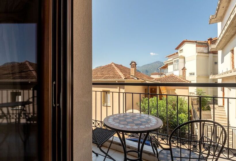 فندق Toti Boutique Rooms