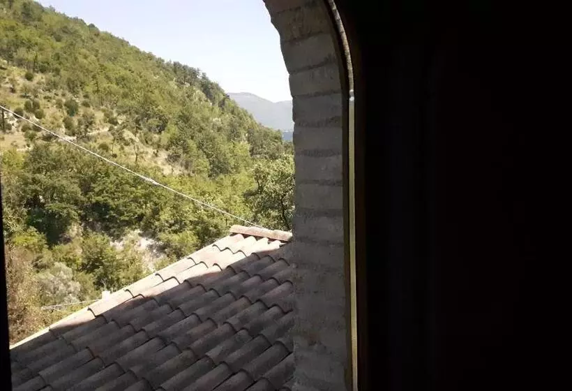 ホテル Agriturismo Marcofrate, A Retreat In The Nature
