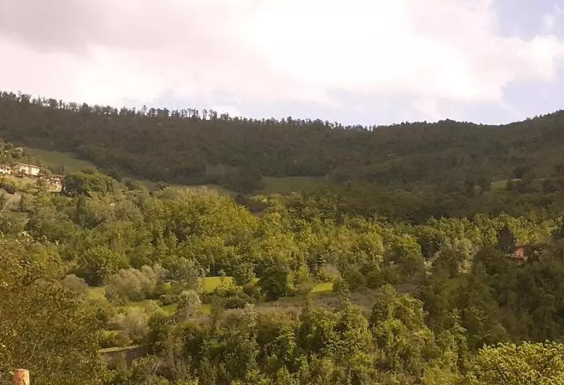 ホテル Agriturismo Marcofrate, A Retreat In The Nature