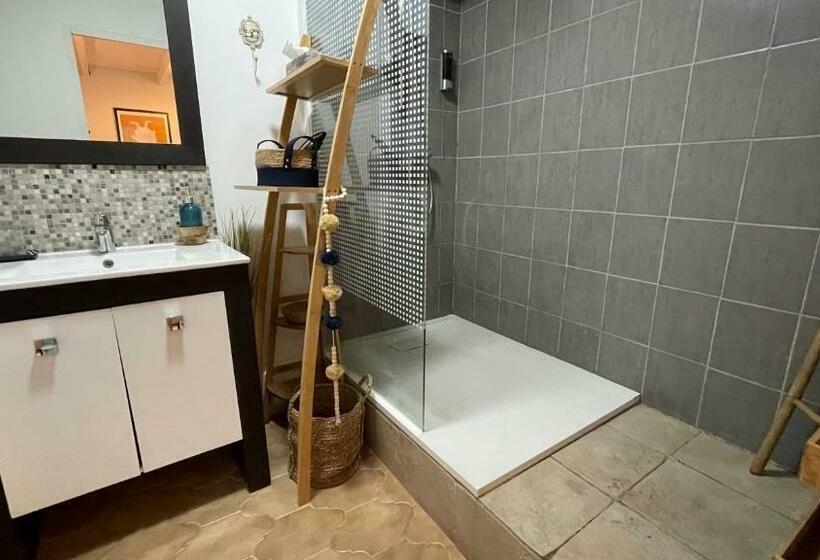 بنسيون Joli Mazet à Nîmes Idéalement Situé Entre La Garrigue Et La Ville