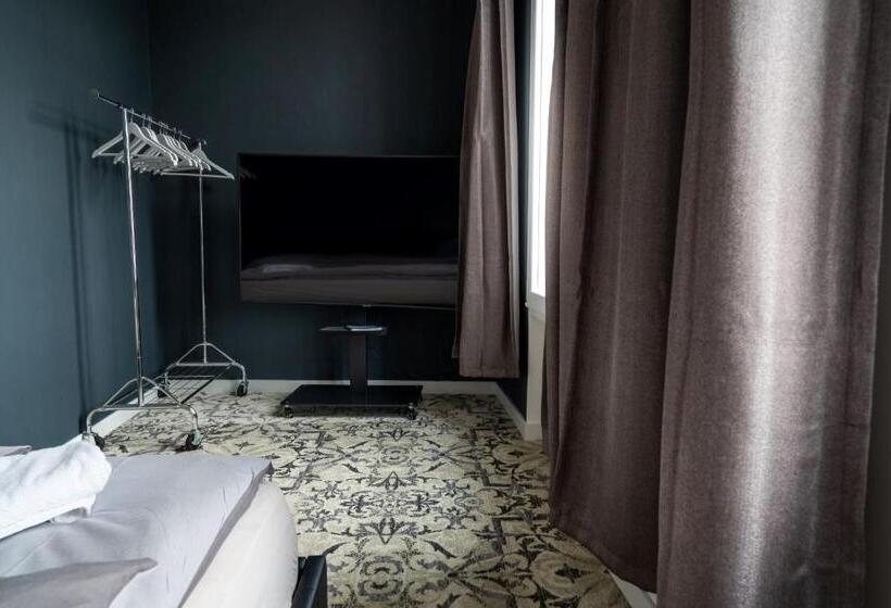 פנסיון Little Suite