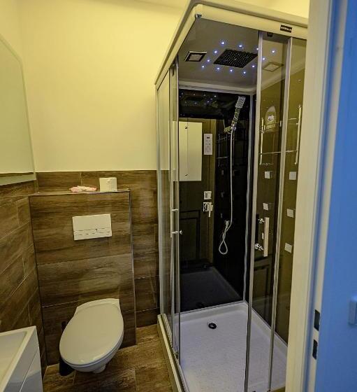 פנסיון Little Suite