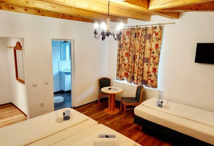 بنسيون Vila Eivissa